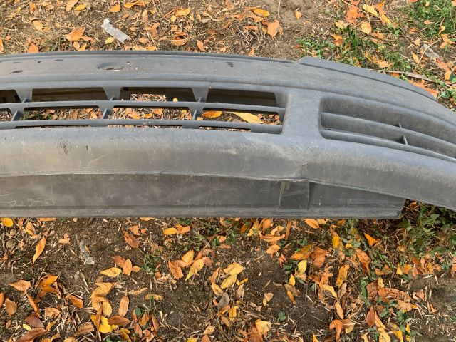 bontott RENAULT TRAFIC Első Lökhárító (Üresen)