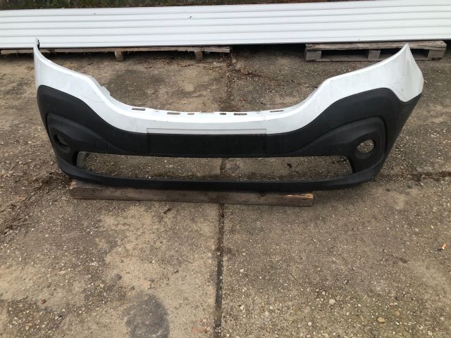 bontott RENAULT TRAFIC Első Lökhárító (Üresen)