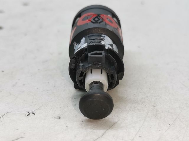 bontott RENAULT TRAFIC Fék Pedál Kapcsoló