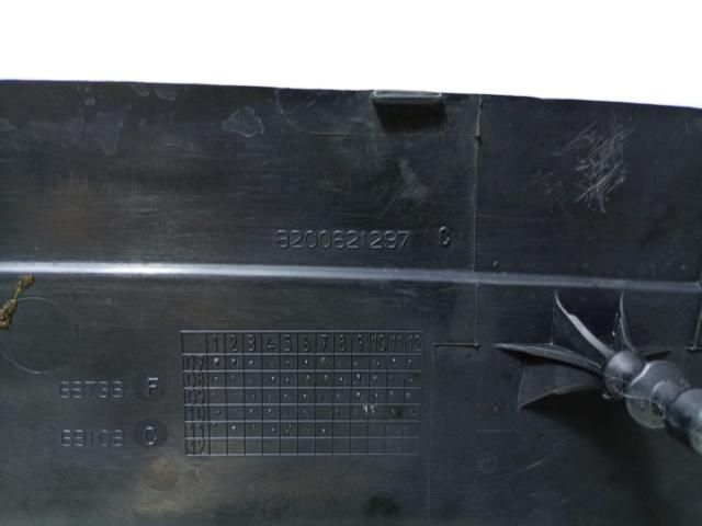 bontott RENAULT TRAFIC Felső Hűtőburkolat