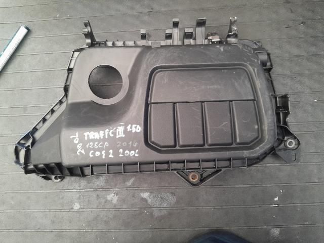 bontott RENAULT TRAFIC Felső Hűtőburkolat