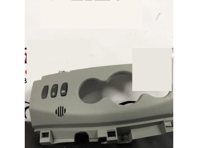 bontott RENAULT TRAFIC Felső Műszerfal Burkolat