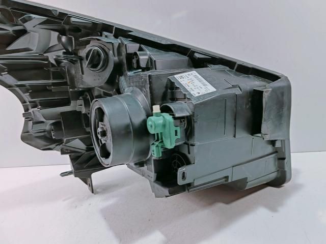 bontott RENAULT TRAFIC Fényszóró (Pozíciófüggetlen)