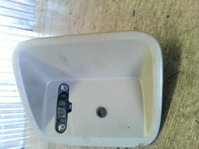 bontott RENAULT TRAFIC Fényszórómagasság Állító Kapcsoló