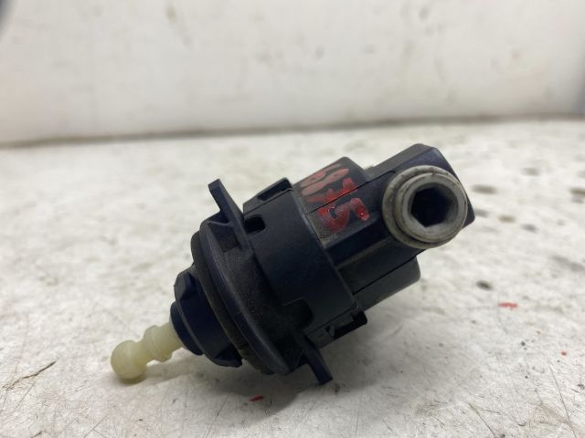 bontott RENAULT TRAFIC Fényszórómagasság Állító Motor (Pozíciófüggetlen)