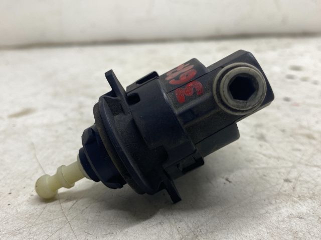 bontott RENAULT TRAFIC Fényszórómagasság Állító Motor (Pozíciófüggetlen)