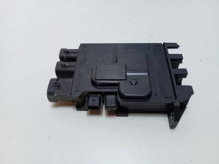 bontott RENAULT TRAFIC Feszültségszabályzó