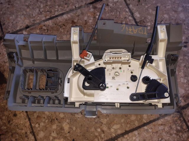 bontott RENAULT TRAFIC Fűtéskapcsoló