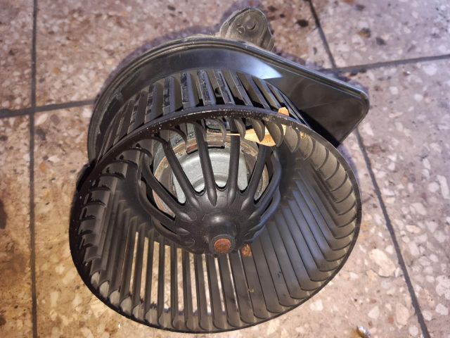 bontott RENAULT TRAFIC Fűtőmotor (Klímás)