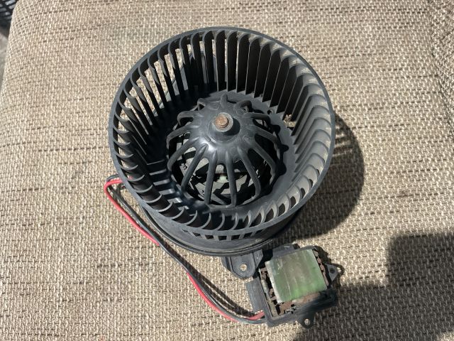 bontott RENAULT TRAFIC Fűtőmotor (Klímás)