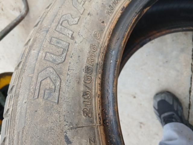 bontott RENAULT TRAFIC Gumiabroncs (1 db)