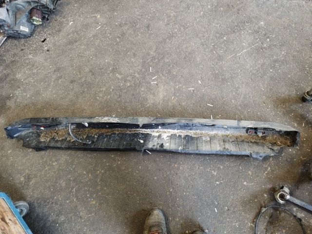 bontott RENAULT TRAFIC Hátsó Lökhárító (Részeivel)