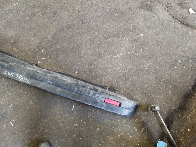 bontott RENAULT TRAFIC Hátsó Lökhárító (Részeivel)