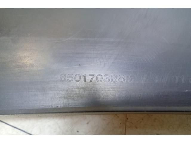 bontott RENAULT TRAFIC Hátsó Lökhárító (Üresen)