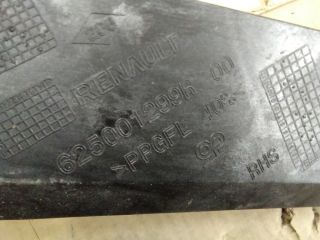 bontott RENAULT TRAFIC Homlokfal Alsó Tartó