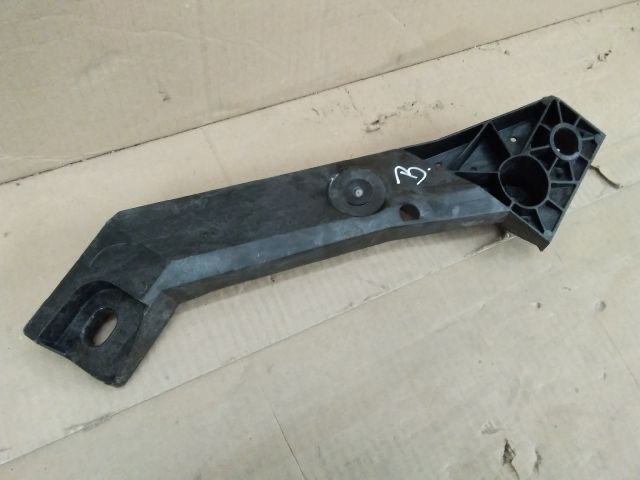 bontott RENAULT TRAFIC Homlokfal Alsó Tartó