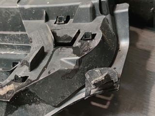 bontott RENAULT TRAFIC Hűtőrács