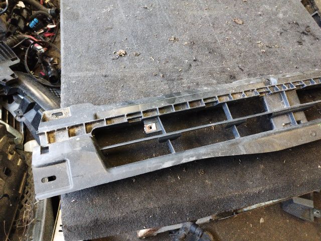 bontott RENAULT TRAFIC Hűtőrács