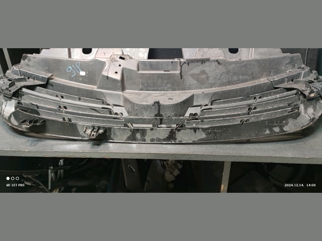 bontott RENAULT TRAFIC Hűtőrács