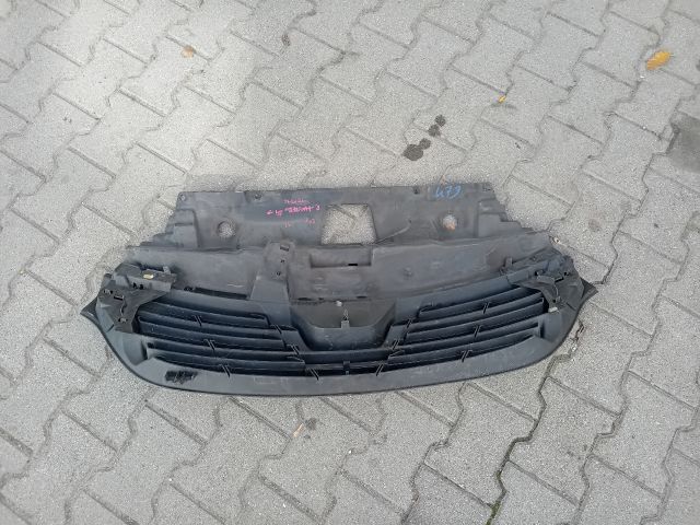 bontott RENAULT TRAFIC Hűtőrács