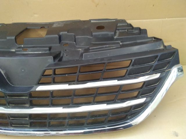 bontott RENAULT TRAFIC Hűtőrács