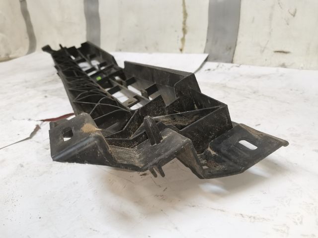 bontott RENAULT TRAFIC Hűtőrács