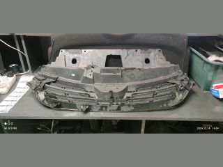 bontott RENAULT TRAFIC Hűtőrács