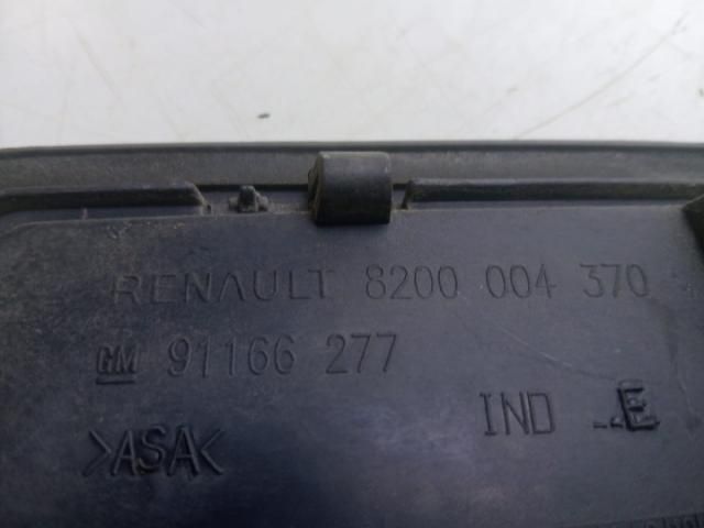 bontott RENAULT TRAFIC Hűtőrács