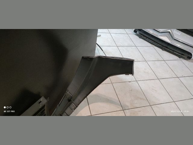 bontott RENAULT TRAFIC Hűtőrács