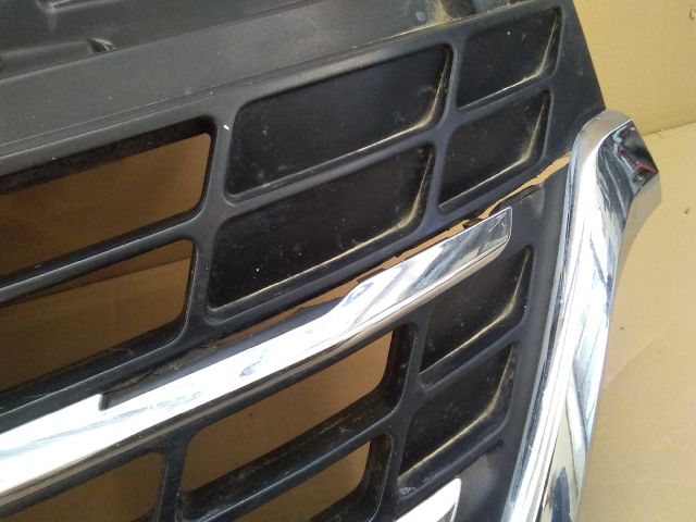 bontott RENAULT TRAFIC Hűtőrács