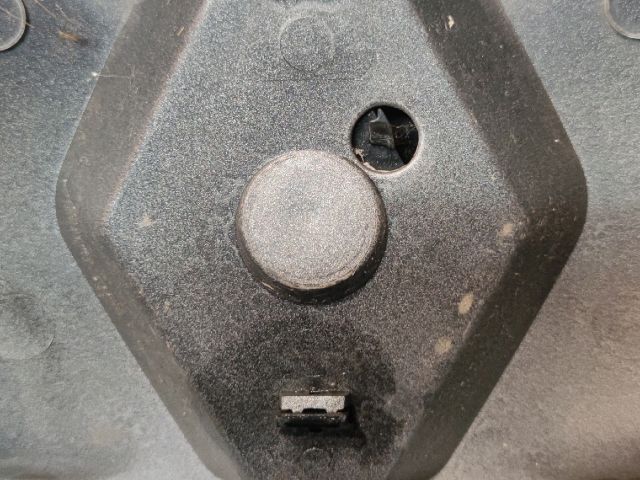 bontott RENAULT TRAFIC Hűtőrács