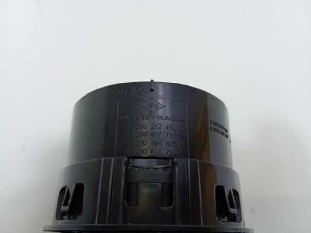 bontott RENAULT TRAFIC Hűtőrács