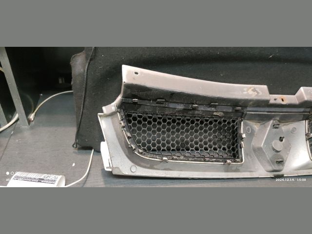 bontott RENAULT TRAFIC Hűtőrács