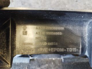 bontott RENAULT TRAFIC Hűtőrács