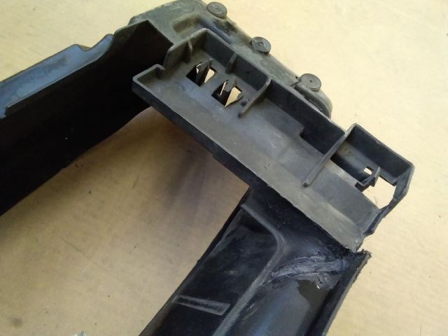 bontott RENAULT TRAFIC Intercooler Légterelő