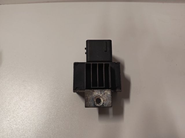 bontott RENAULT TRAFIC Izzító Relé