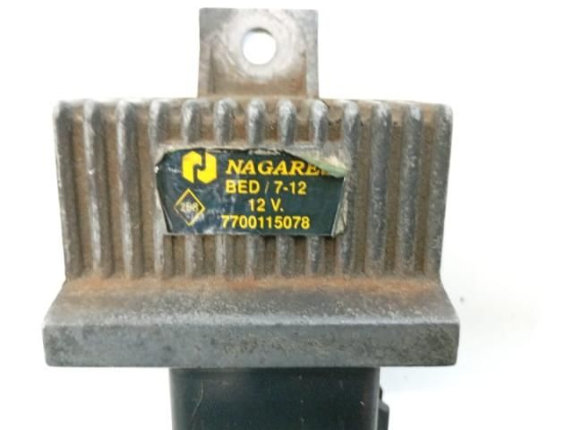 bontott RENAULT TRAFIC Izzító Relé