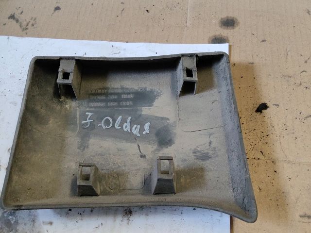 bontott RENAULT TRAFIC Jobb B Oszlop Burkolat