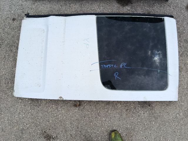 bontott RENAULT TRAFIC Jobb Csomagtérajtó (Részeivel)