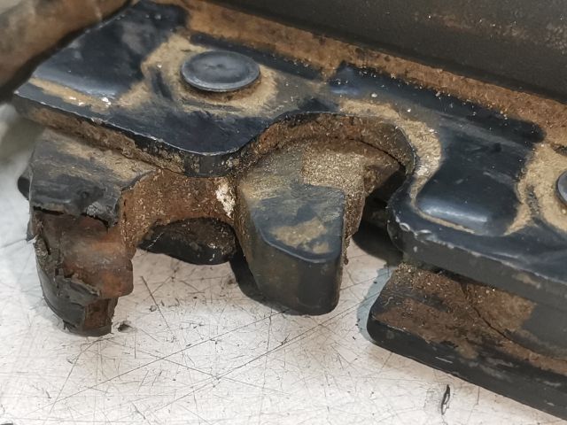 bontott RENAULT TRAFIC Jobb Csomagtérajtó Zárszerkezet