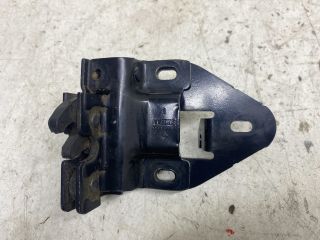 bontott RENAULT TRAFIC Jobb Csomagtérajtó Zárszerkezet