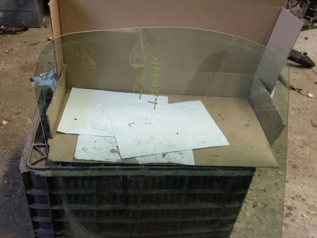 bontott RENAULT TRAFIC Jobb első Ablak