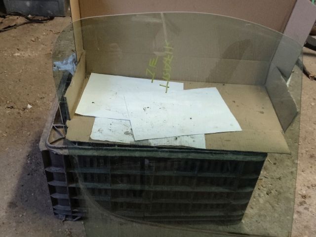 bontott RENAULT TRAFIC Jobb első Ablak