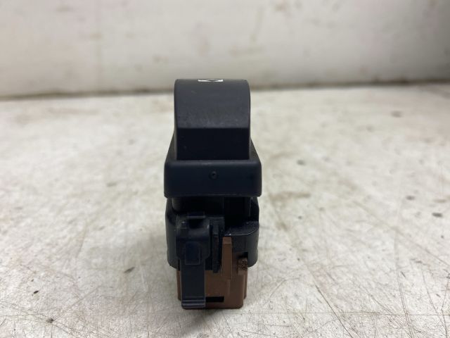 bontott RENAULT TRAFIC Jobb első Ablakemelő Kapcsoló