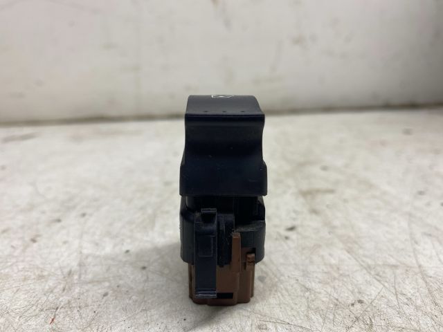 bontott RENAULT TRAFIC Jobb első Ablakemelő Kapcsoló