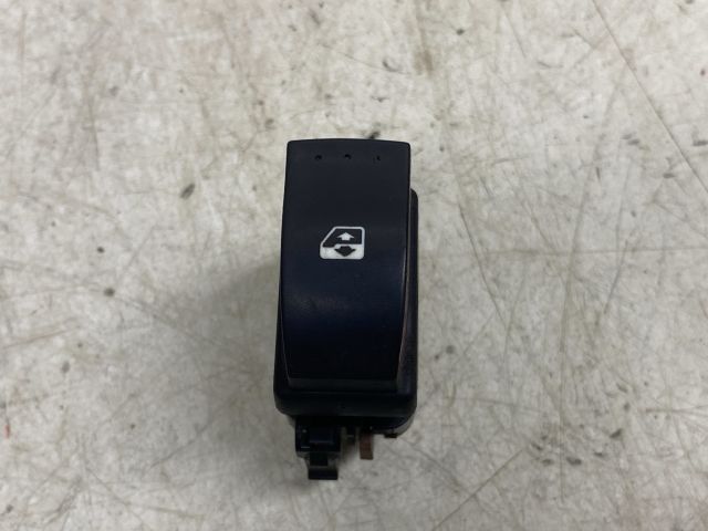 bontott RENAULT TRAFIC Jobb első Ablakemelő Kapcsoló