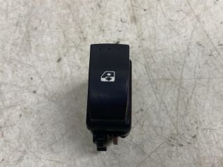 bontott RENAULT TRAFIC Jobb első Ablakemelő Kapcsoló