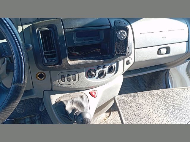 bontott RENAULT TRAFIC Jobb első Ablaktörlő Kar