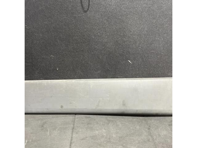 bontott RENAULT TRAFIC Jobb első Ajtó Díszléc