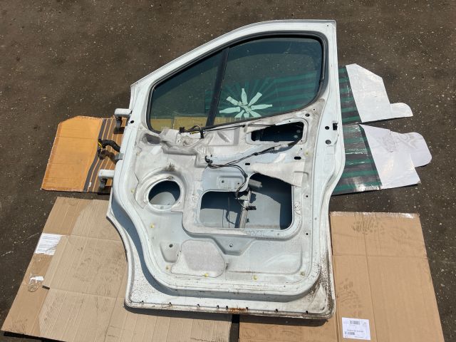 bontott RENAULT TRAFIC Jobb első Ajtó (Üres lemez)